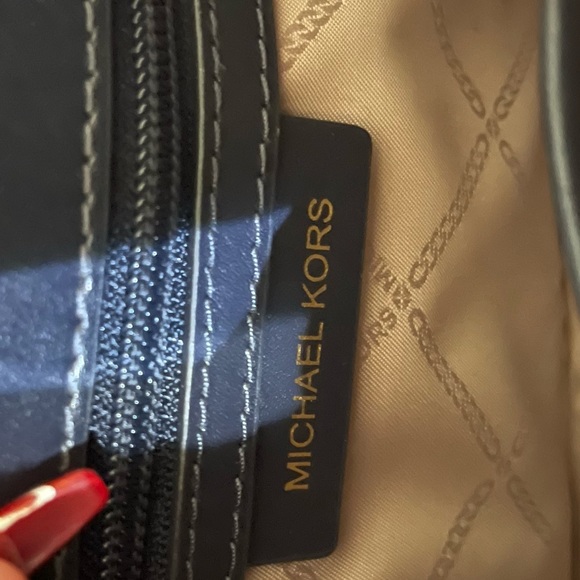 Michael Kors Purse - Picture 7 of 9